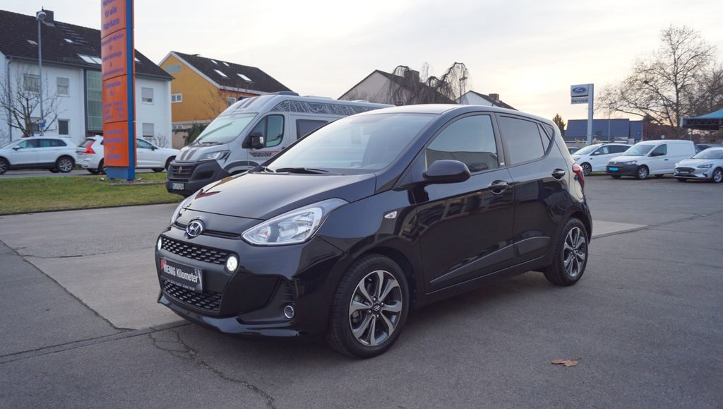 Bild des Angebotes Hyundai i10 1.2 "Passion" Klima-Aut+PDC+Temp+SHZ&Lenk+BT