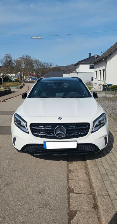 Bild des Angebotes Mercedes-Benz GLA 220 4MATIC DCT -