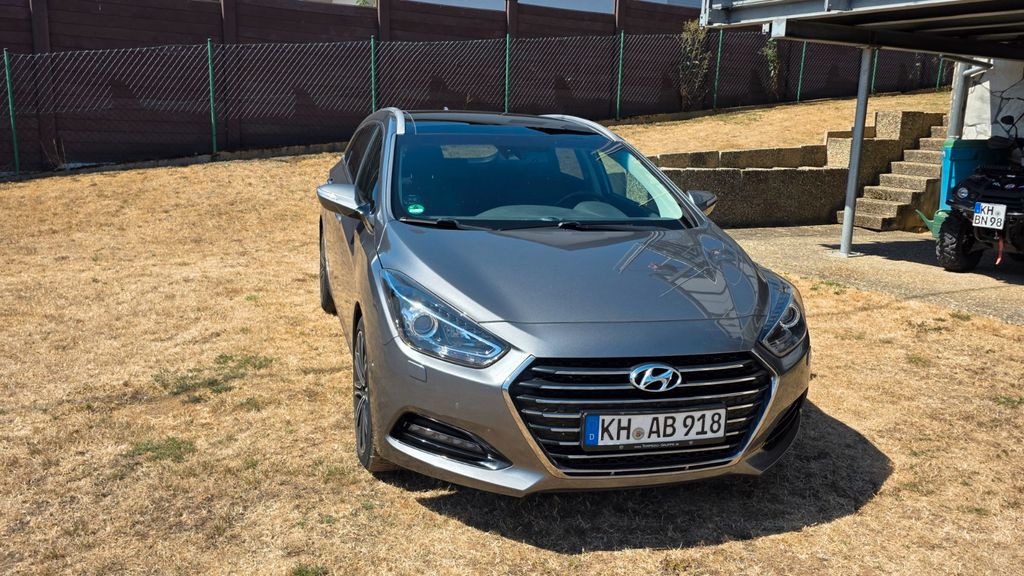 Bild des Angebotes Hyundai i40 1.7 CRDi 104kW blue Premium DCT Premium