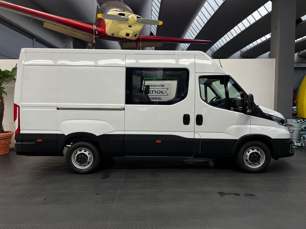 Bild des Angebotes Iveco Daily 35S14 CRV DoKa 7-Sitzer / Kasten NEW MODEL