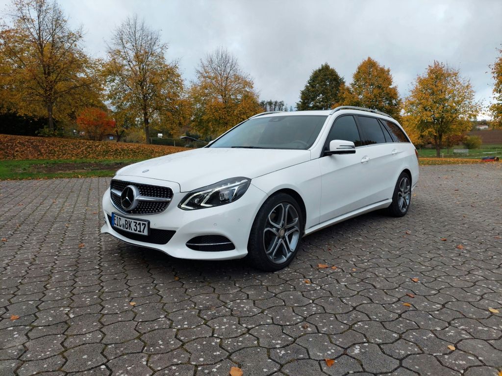 Bild des Angebotes Mercedes-Benz E 220, Avantgarde, 9 Gang, ILS, AHK, WR, SD