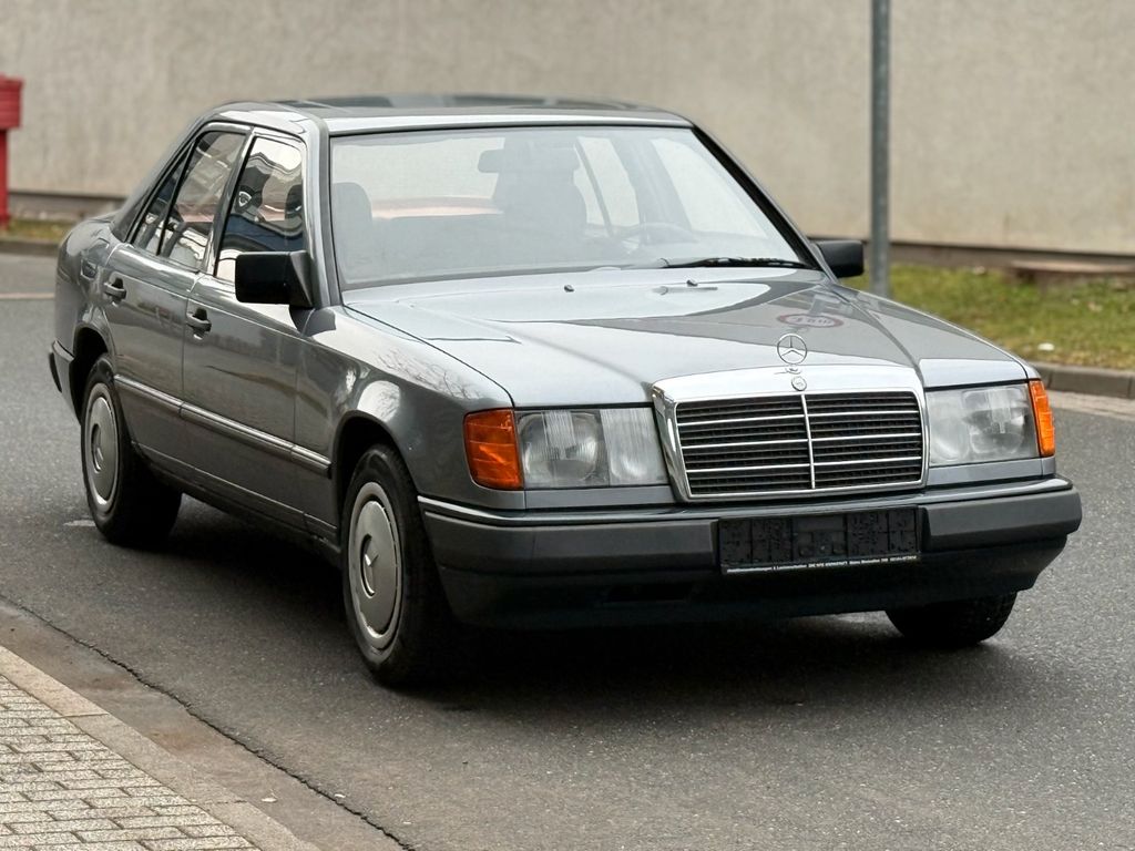 Bild des Angebotes Mercedes-Benz 230 E