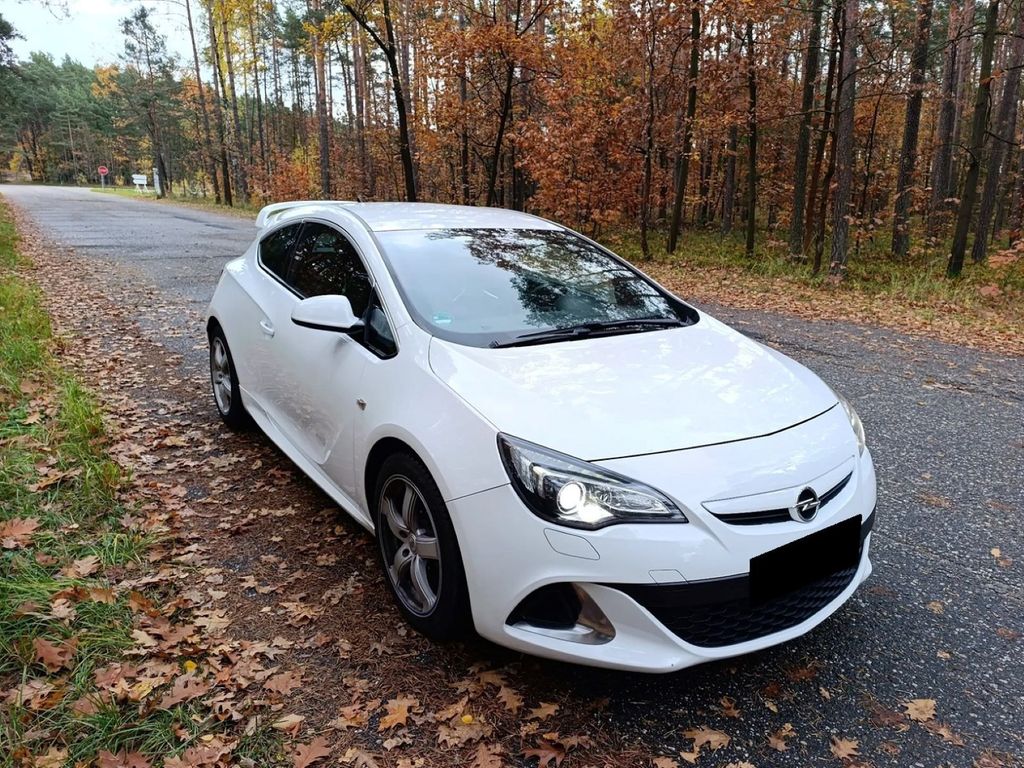 Opel Astra 2.0 Turbo 206kW GTC OPC S/S