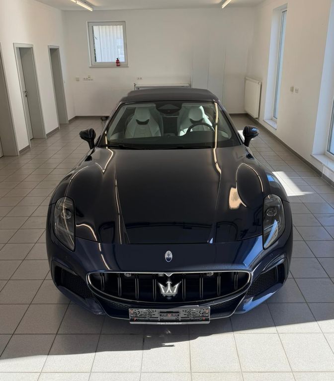 Maserati GranCabrio Trofeo Service neu Inzahlungnahme mög