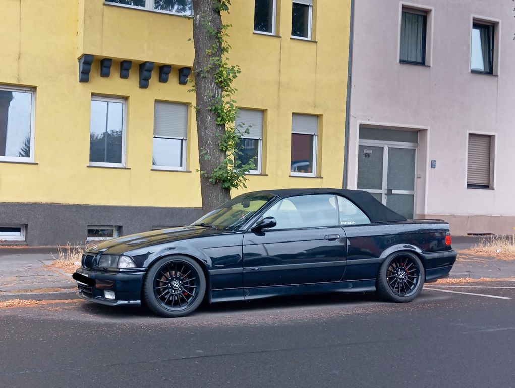 Bild des Angebotes BMW 328i Cabrio,Hardtop, Scheckheft.