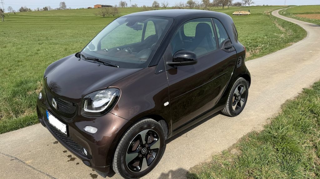 Bild des Angebotes Smart ForTwo 90PS perfect Navi/Bluet./ Freispr./8-fach