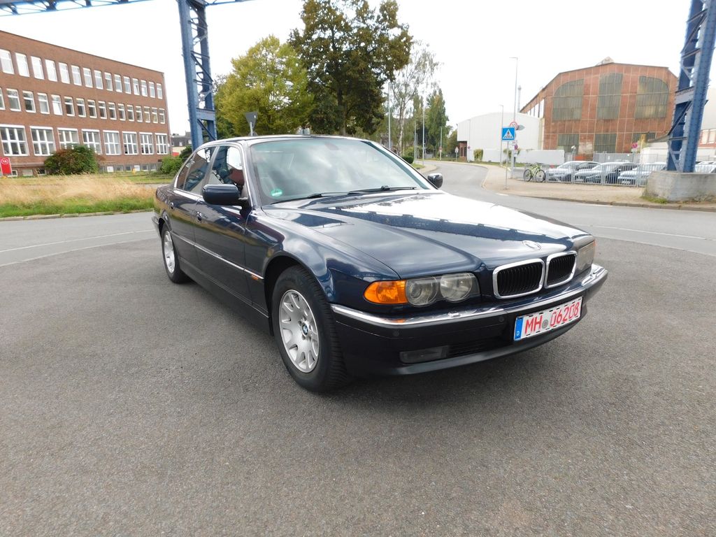 Bild des Angebotes BMW 728i A/Leder/SSD/PDC