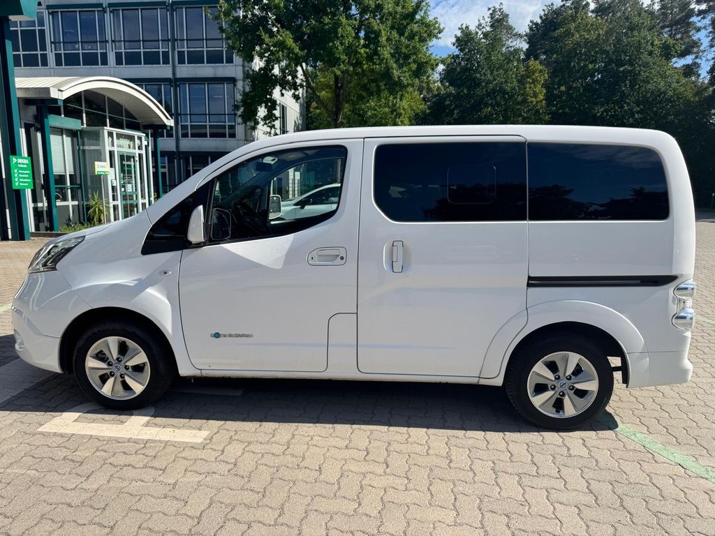 Bild des Angebotes Nissan NV200 Evalia Elektro Minibus mit großer Batterie