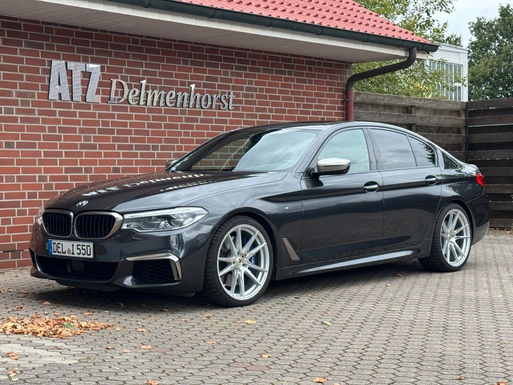 Bild des Angebotes BMW M550 i xDrive 20''LM*DisplyKey*Led*SH BMW