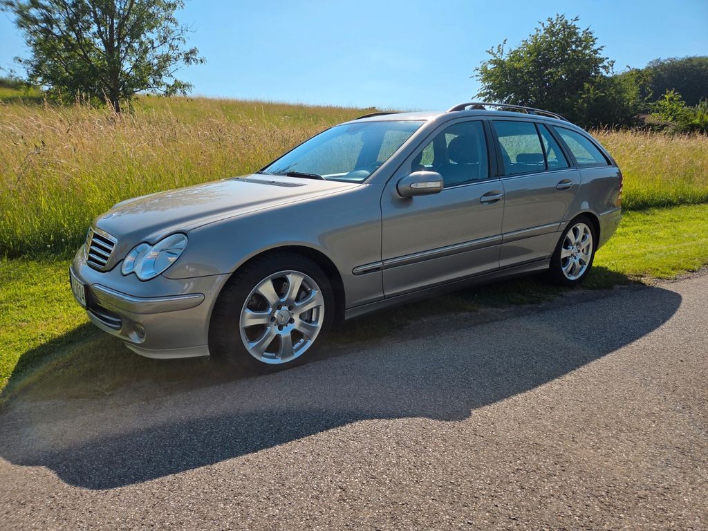 Bild des Angebotes Mercedes-Benz C 230 T AVANTGARDE sehr guter Zustand TÜV neu