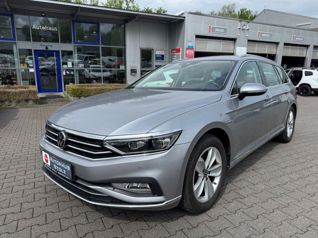 Bild des Angebotes Volkswagen Passat Variant Elegance Niveau AHK-klappbar Navi