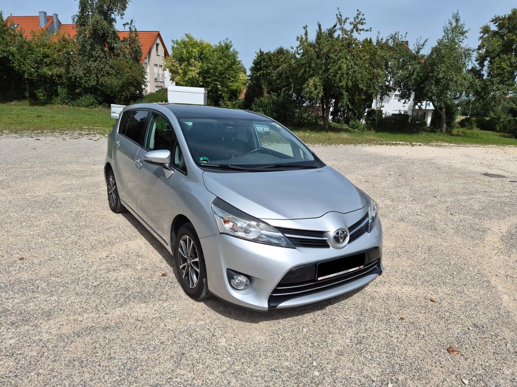 Bild des Angebotes Toyota Verso 1.6l D-4D Start/Stop 5-Sitzer AHK 8-Fach