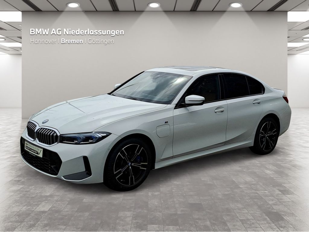 Bild des Angebotes BMW 330e Limousine M Sport LiveCockpitProf Kamera
