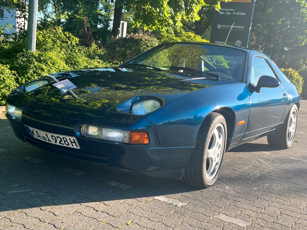 Bild des Angebotes Porsche 928 GTS 350 PS Schaltgetriebe vollrestauriert