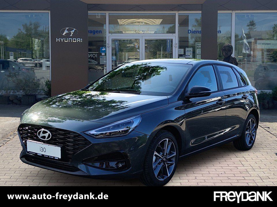 Bild des Angebotes Hyundai i30 5-Türer (MY25) 48V 6-MT 2WD Advantage Panora