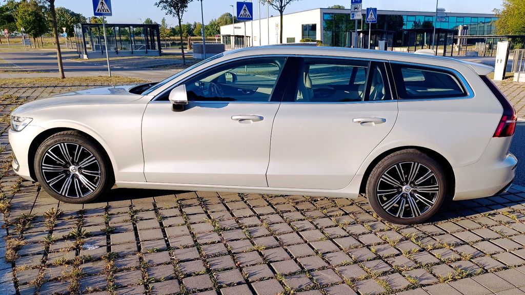 Bild des Angebotes Volvo V60 D4 Geartronic Inscription Inscription