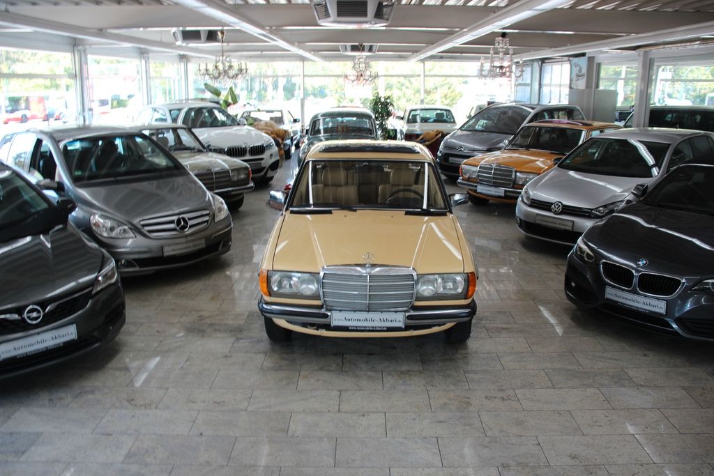Bild des Angebotes Mercedes-Benz 200D W123 Limousine *H-Zulassung*