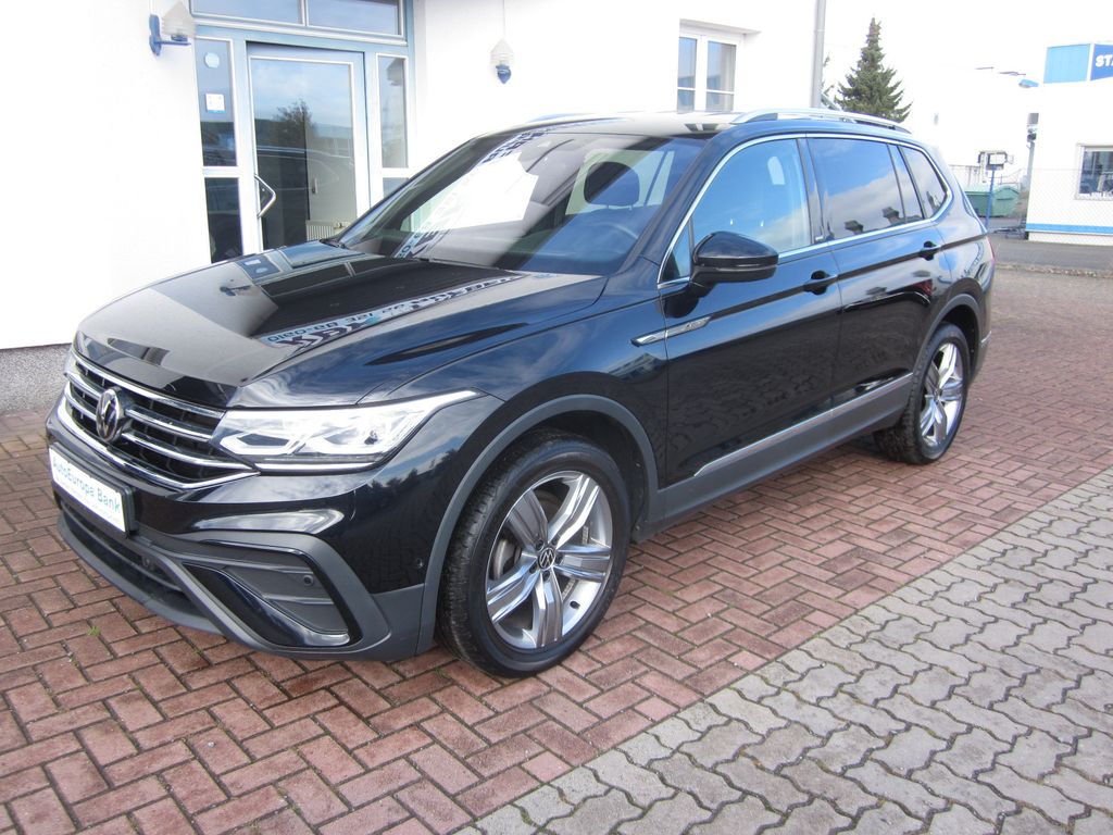 Bild des Angebotes Volkswagen Tiguan Allspace+19"+AHK+MATRIX+SOUND+NAVI+SHZ