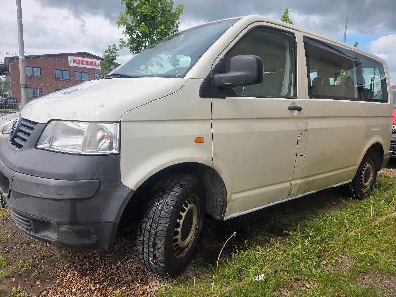 Bild des Angebotes Volkswagen T5 Transporter 2.5 TDI 9 Sitzer 1 Hand