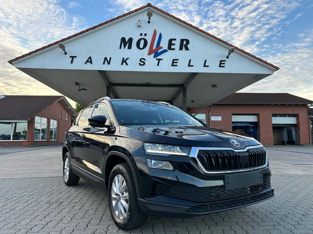 Bild des Angebotes Skoda Karoq Selection 2.0 TDI DSG 4x4 / Navi AHK