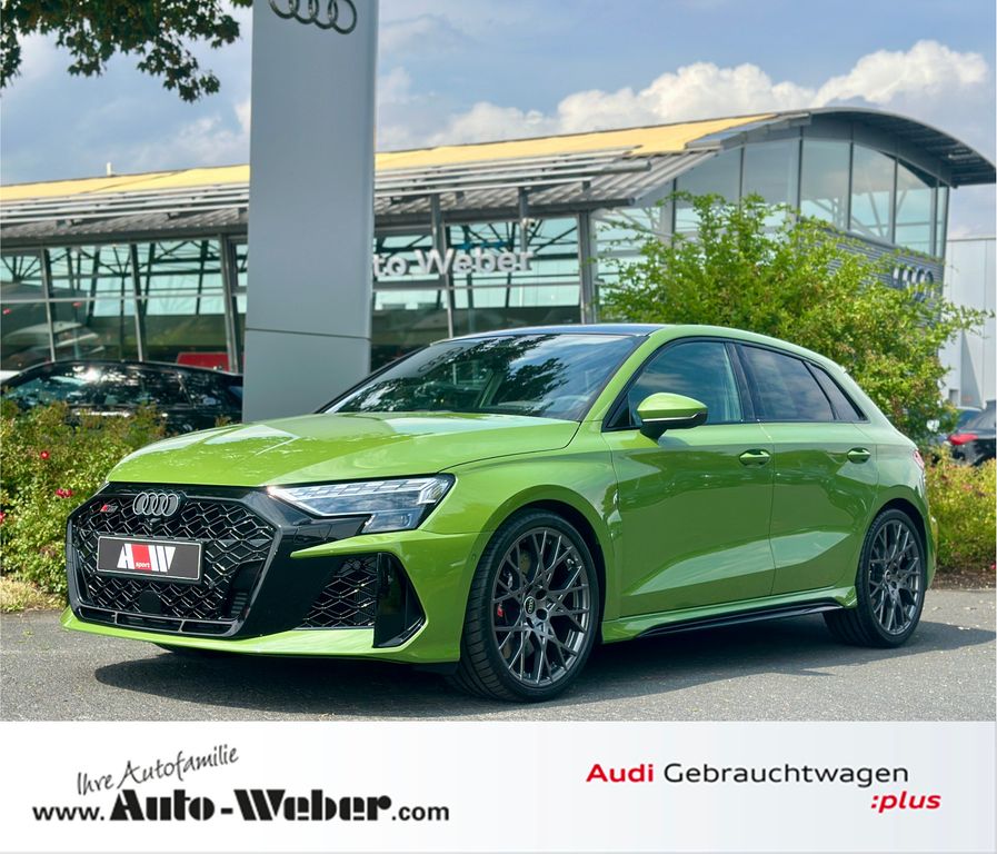 Audi RS3 SPORTBACK OLIVGRÜN SCHALE 280KMH MATRIX PANO