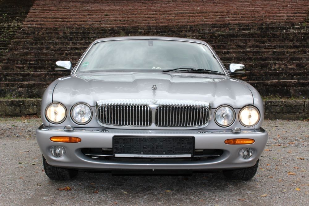 Bild des Angebotes Jaguar Daimler V8 Langversion  3 Jahre Garantie
