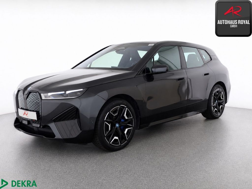 Bild des Angebotes BMW iX xDrive50 SPORT LASER,SKYLOUNGE,360,HEAD,ACC,