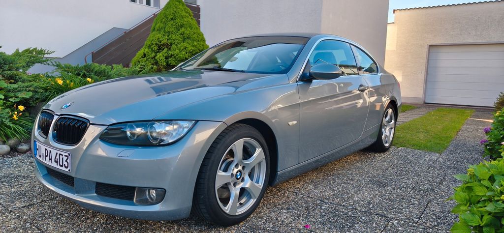 Bild des Angebotes BMW E92 Coupé | 2. Hand | 166.000 km | Leder | Autom