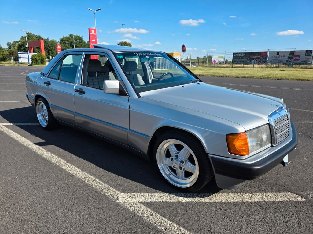 Bild des Angebotes Mercedes-Benz 190E W201 2.3