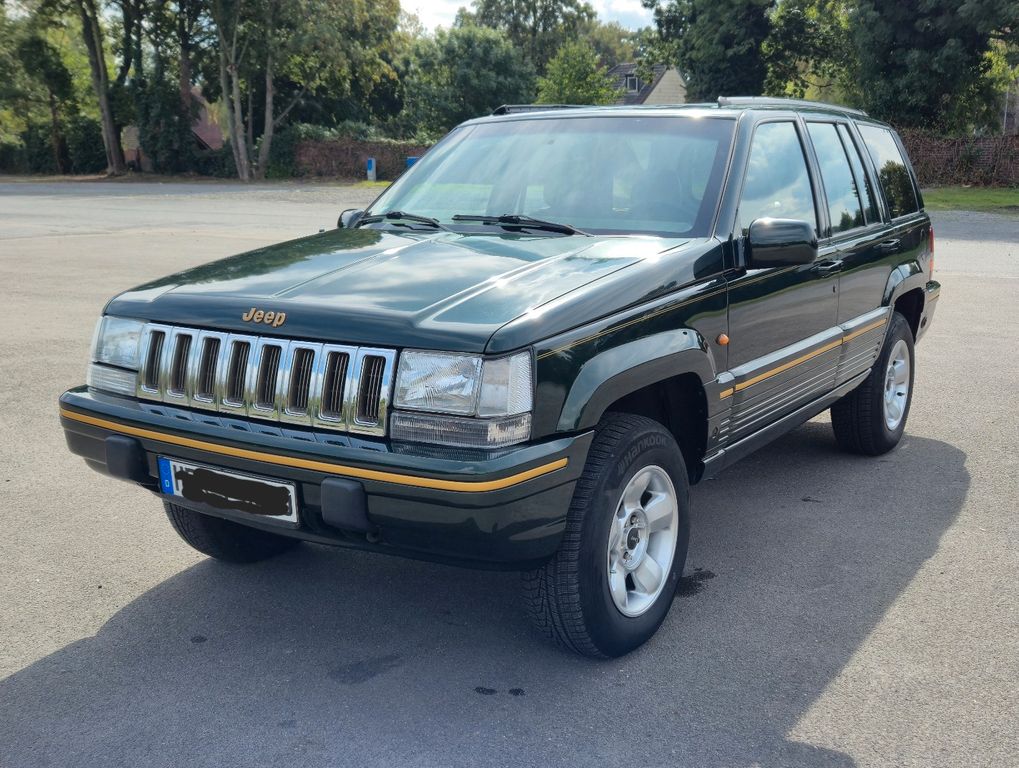 Bild des Angebotes Jeep Grand Cherokee 5.2 Limited mit LPG