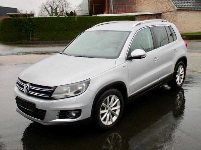 Volkswagen Tiguan Lounge Sport & Style BMT Navi Facelift