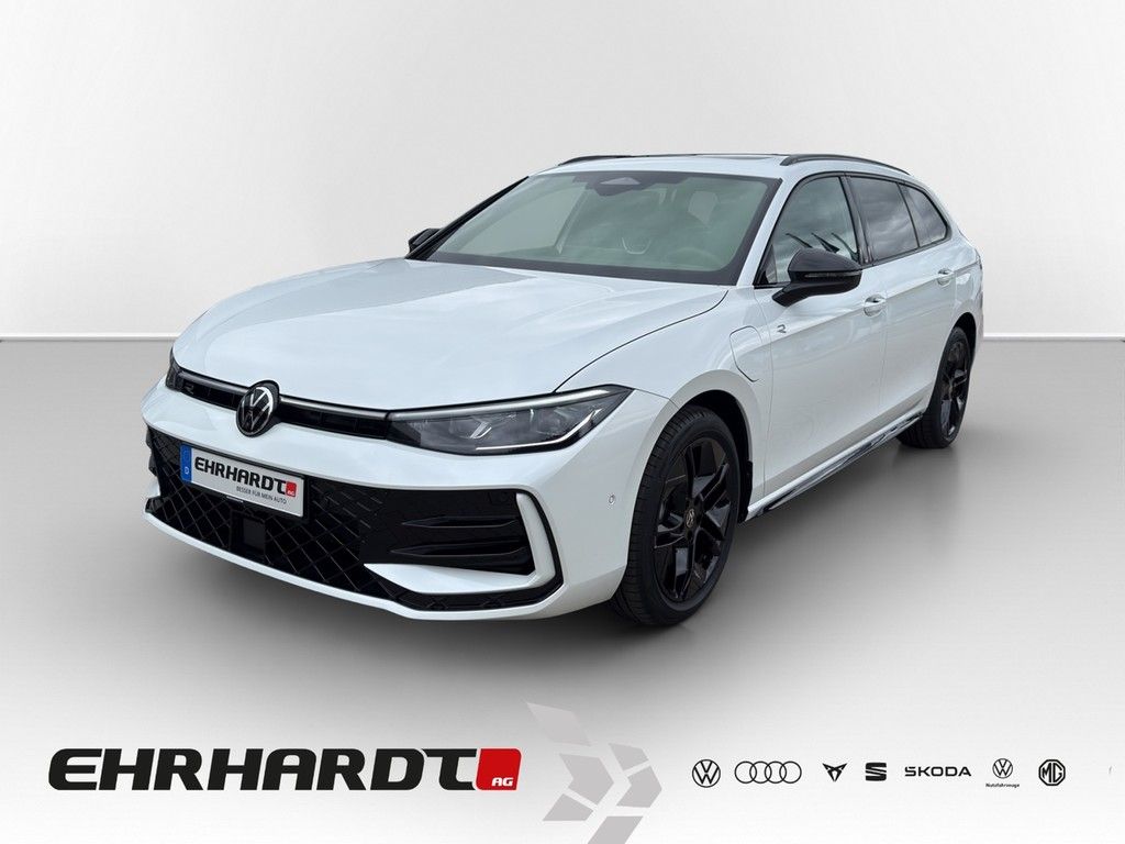 Bild des Angebotes Volkswagen Passat Variant 1.5 eHybrid DSG R-Line DCC BLACK
