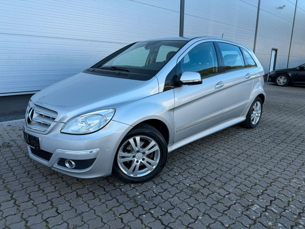 Bild des Angebotes Mercedes-Benz B 170 1.7 116PS,Leder,Scheckh.,wenig KM,Serv.NEU