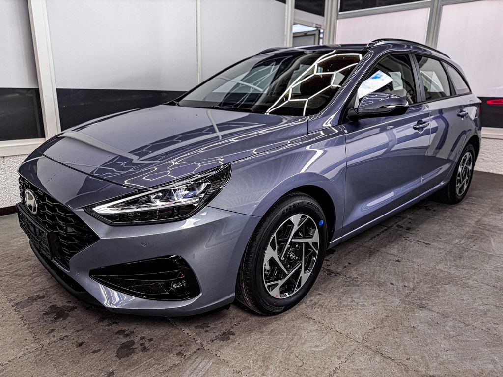 Bild des Angebotes Hyundai i30 Kombi STYLE DCT NAVI RFK SHZ PDC ALU 1.6 ...