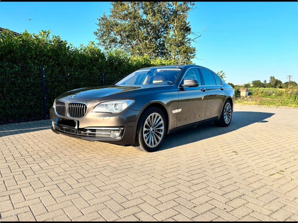 Bild des Angebotes BMW 750d xDrive -