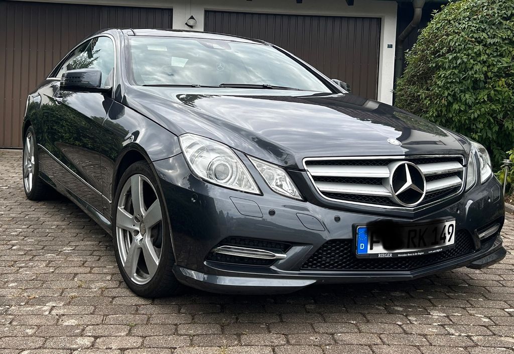 Bild des Angebotes Mercedes-Benz E 200 Coupé AMG-Styling, 99860 km, TÜV 02/28