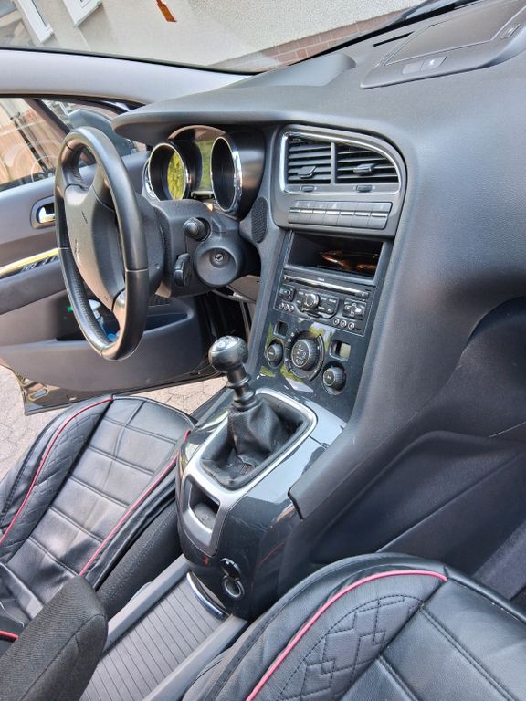 Bild des Angebotes Peugeot 5008 1.6 Premium 120 VTi Premium