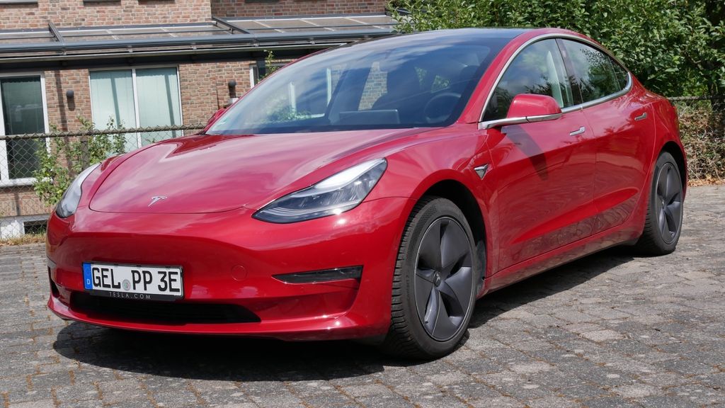Bild des Angebotes Tesla Model 3 Long Range AWD | FSD | AHK | 45.500 km