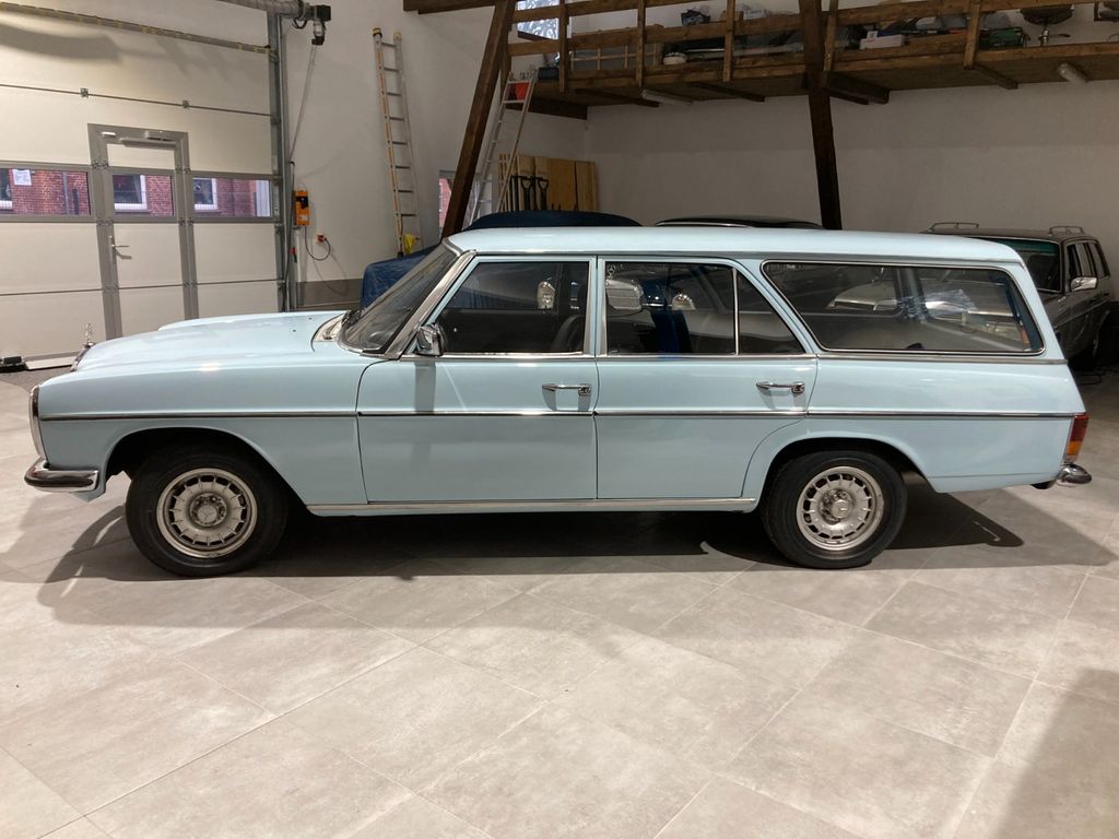 Bild des Angebotes Mercedes-Benz 240 D Kombi
