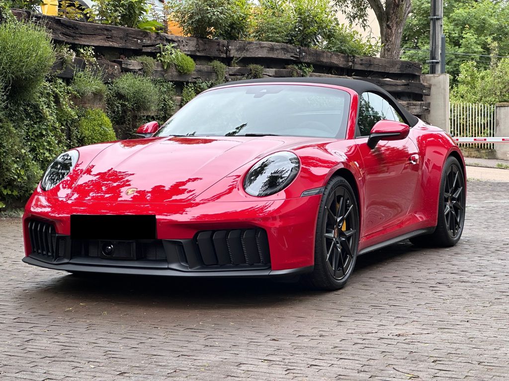 Bild des Angebotes Porsche 911 4 GTS / KERAMIC / LIFT / SBELÜFT / KEYLESS
