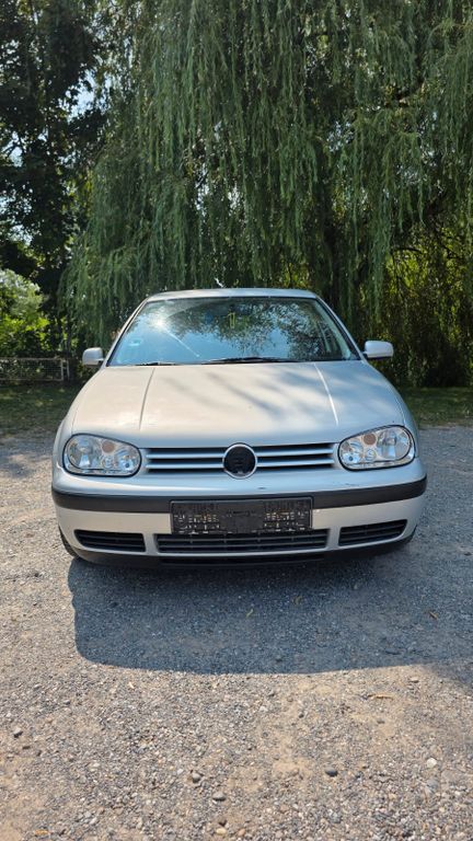 Volkswagen Golf 1.4 Basis
