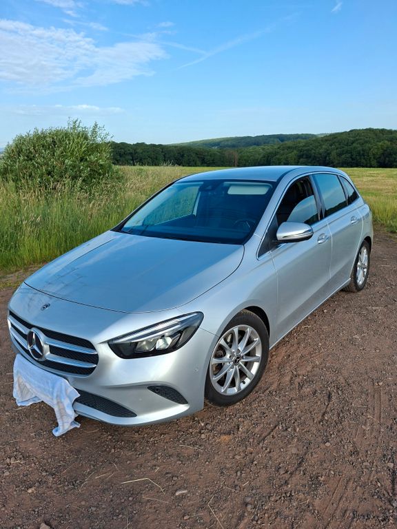 Bild des Angebotes Mercedes-Benz B 220 4MATIC DCT -