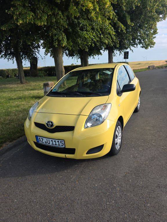 Bild des Angebotes Toyota Yaris 1,0-l-VVT-i