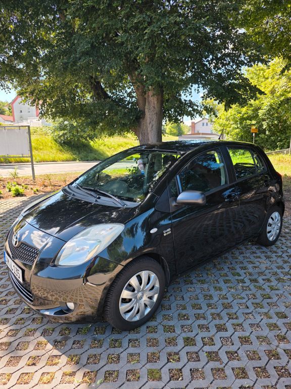 Bild des Angebotes Toyota Yaris 1,4-l-D-4D Sol Sol