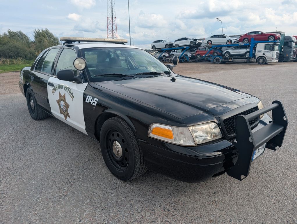 Bild des Angebotes Ford Crown Victoria Police Interceptor COMPLETE