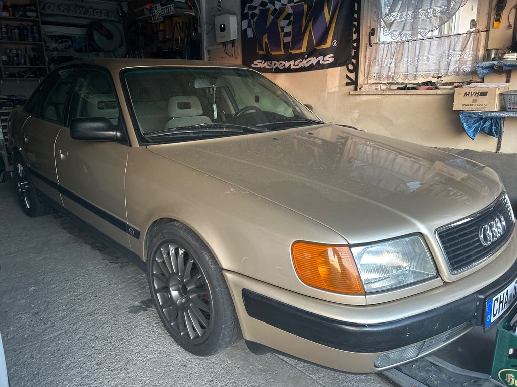 Audi 100 C4 2.3E