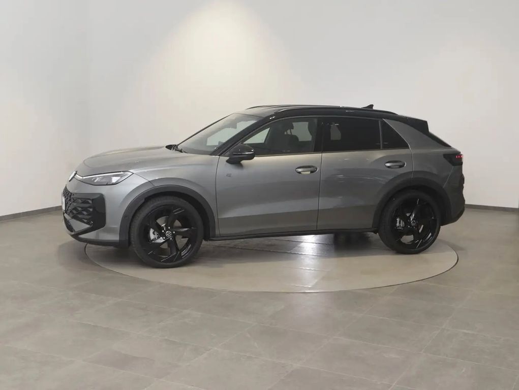 Volkswagen T-Roc 1.5 eTSI DSGR-Line+AHK+PANO+IQ-LIGHT