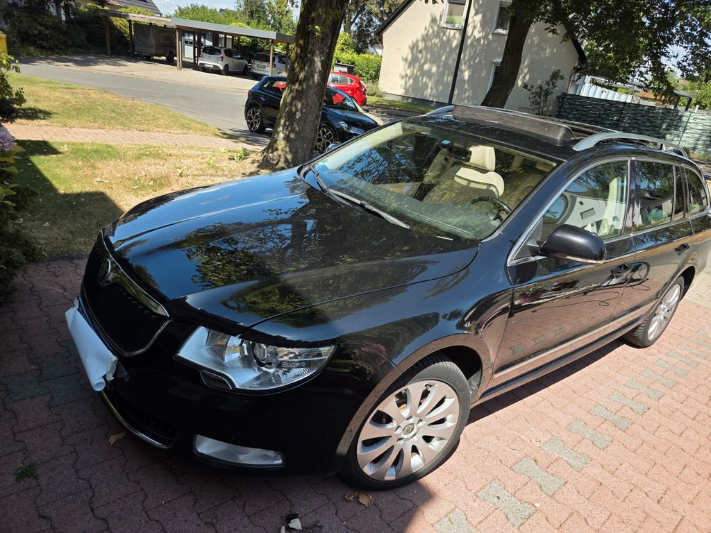 Bild des Angebotes Skoda Superb 3.6 V6 DSG 4x4 Elegance Combi Elegance