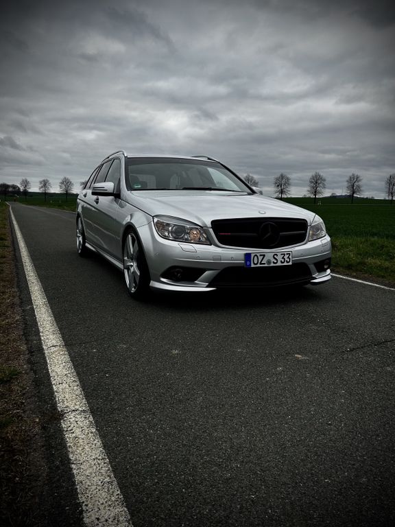 Bild des Angebotes Mercedes-Benz C 300 T AVANTGARDE AMG Paket