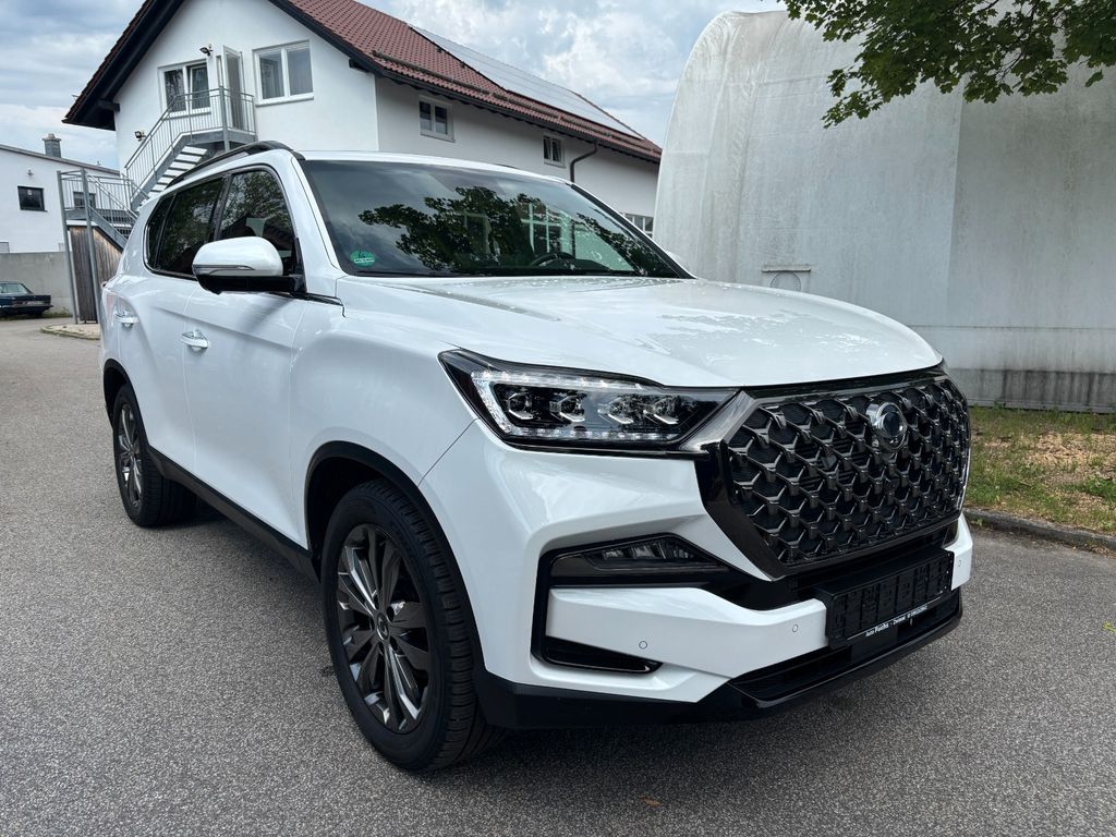 Ssangyong REXTON 2.2 Diesel e-XDi 220 Sapphire 4WD AT